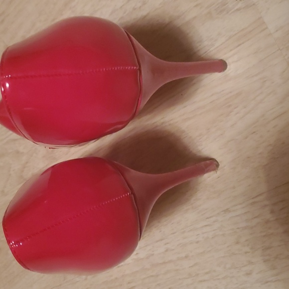 Shoes - Picture 3 of 3